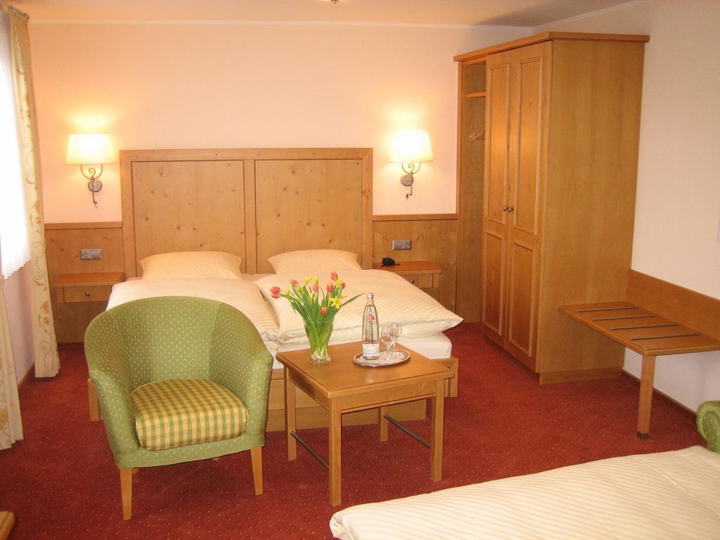 Hotel Lindenhof Meschede Habitación foto